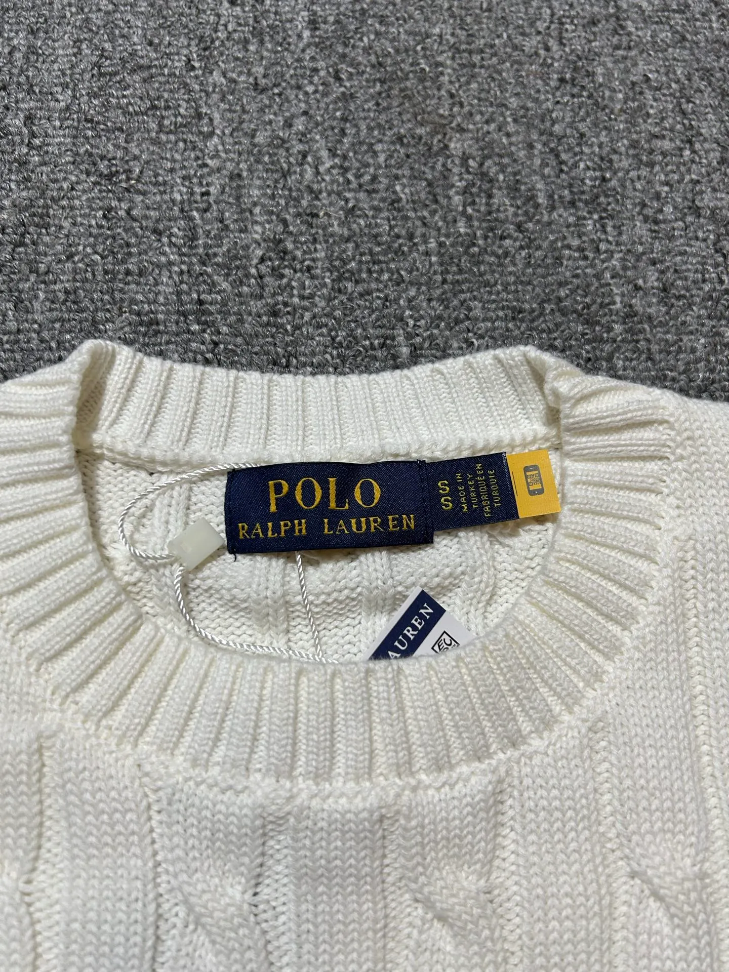 P160 Polo Ralph Lauren SS23 solid color logo embroidered sweater, official website logo on the collar. Scan the QR code to enter the official website and compare the quality at will. Size: XS-L